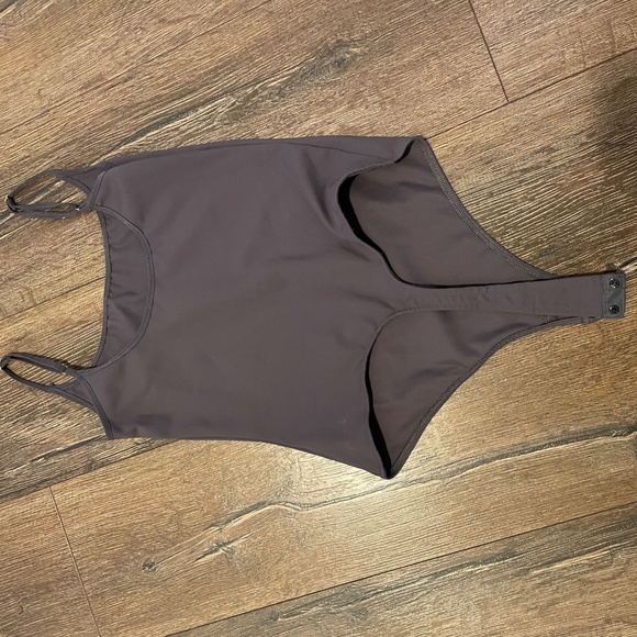 Basique Bodysuit - Picture 2 of 3